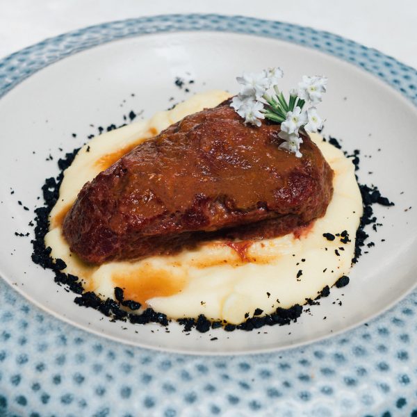Slow Cooked Beef Cheek, Mushed Potato